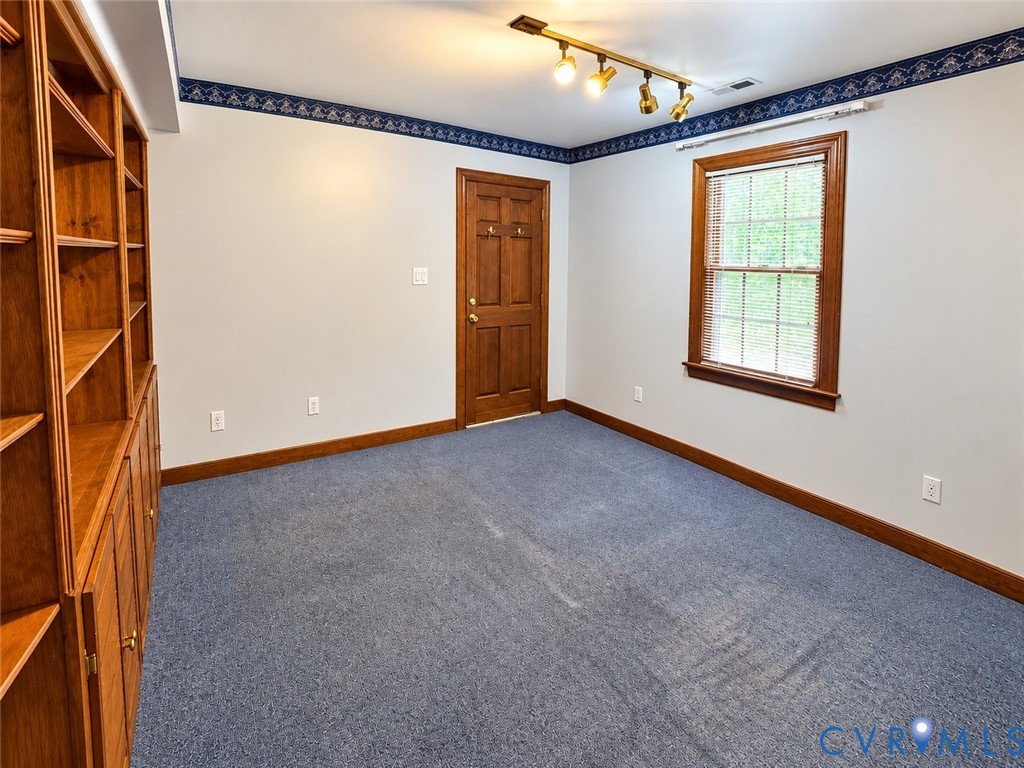 8636 Shadymist Dr Property Photo 16
