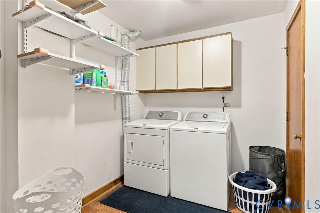 336 Southern Ct Property Photo 4