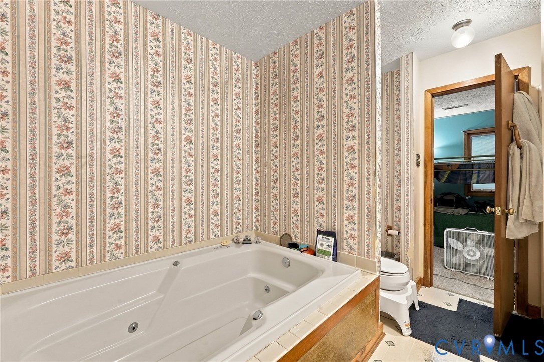 336 Southern Ct Property Photo 26