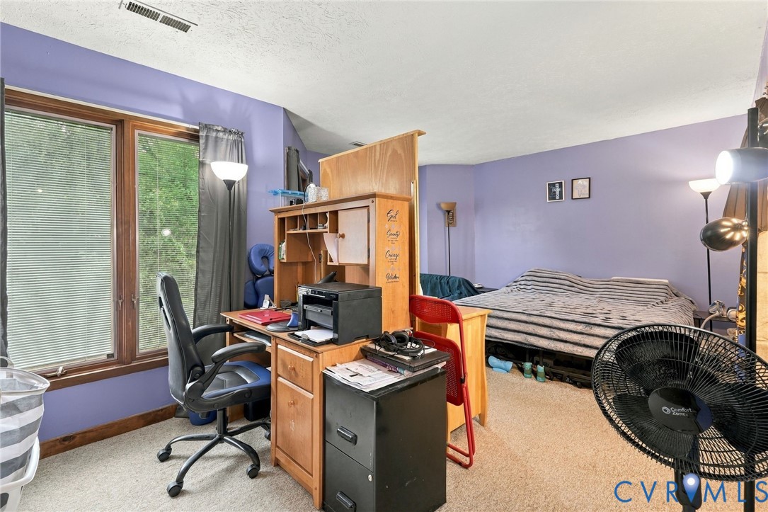 336 Southern Ct Property Photo 27