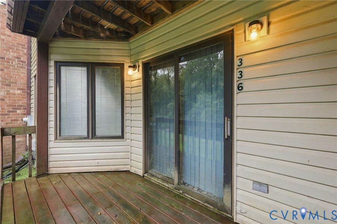 336 Southern Ct Property Photo 32