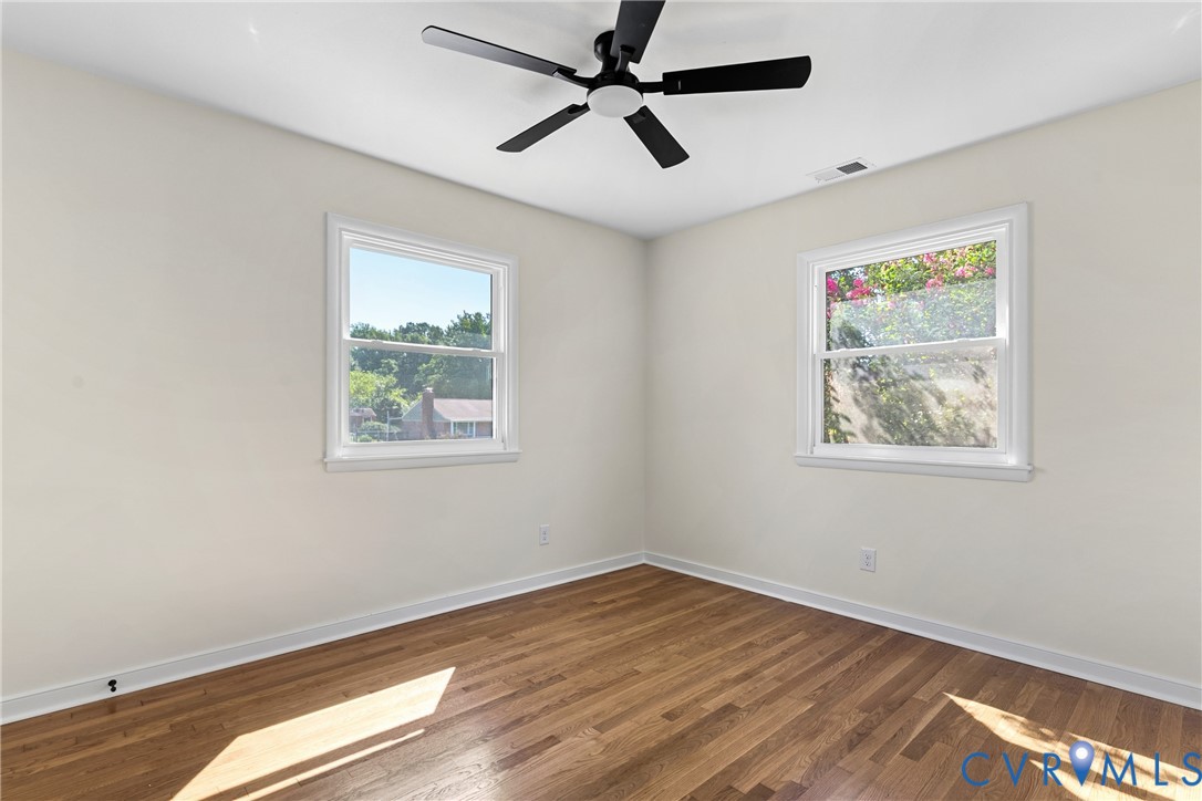 7402 Edgewood Ave Property Photo 24