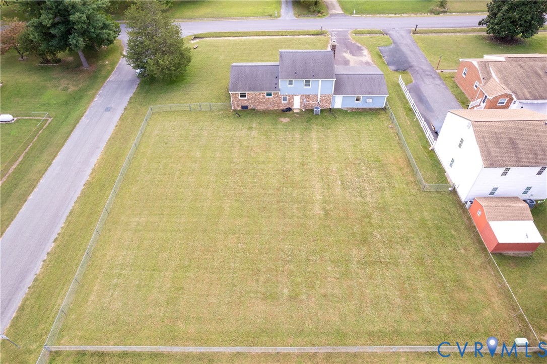 6310 Tammy Ln Property Photo 4