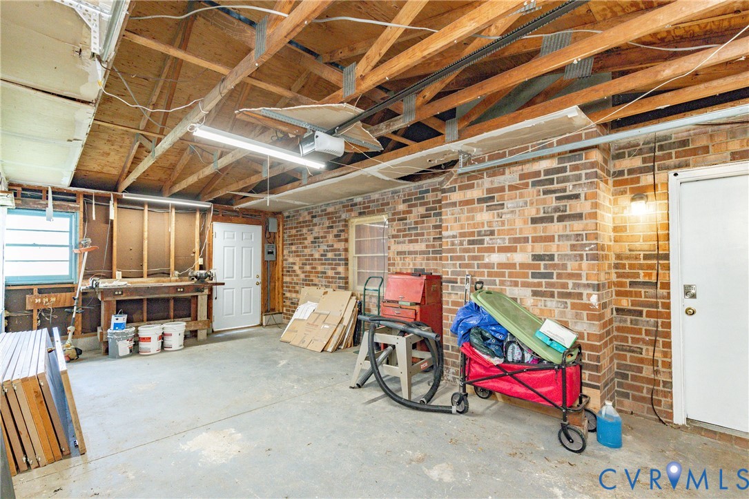 6310 Tammy Ln Property Photo 39