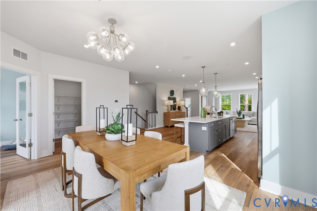3615 Daisy Field Walk Unit#b Property Photo 9