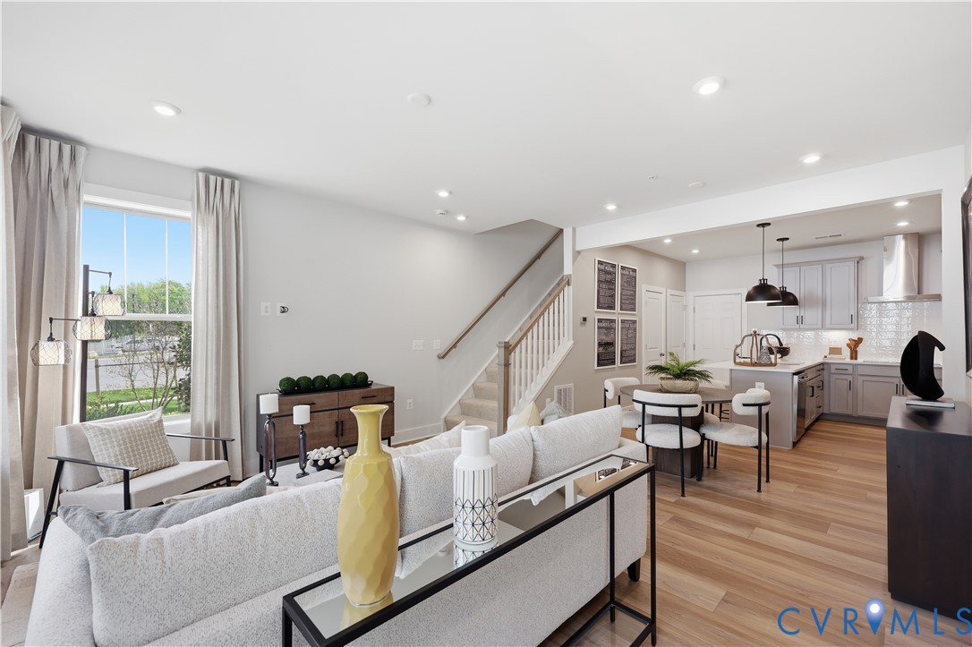 3611 Daisy Field Walk Unit#a Property Photo 7