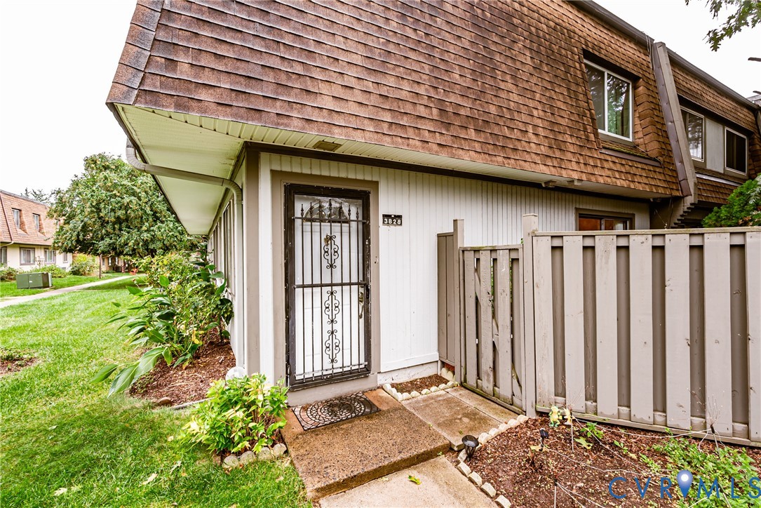 3828 Burlingame Pl Unit#B