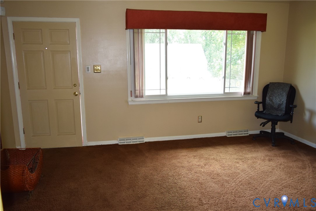 3102 Oxnard Rd Property Photo 5