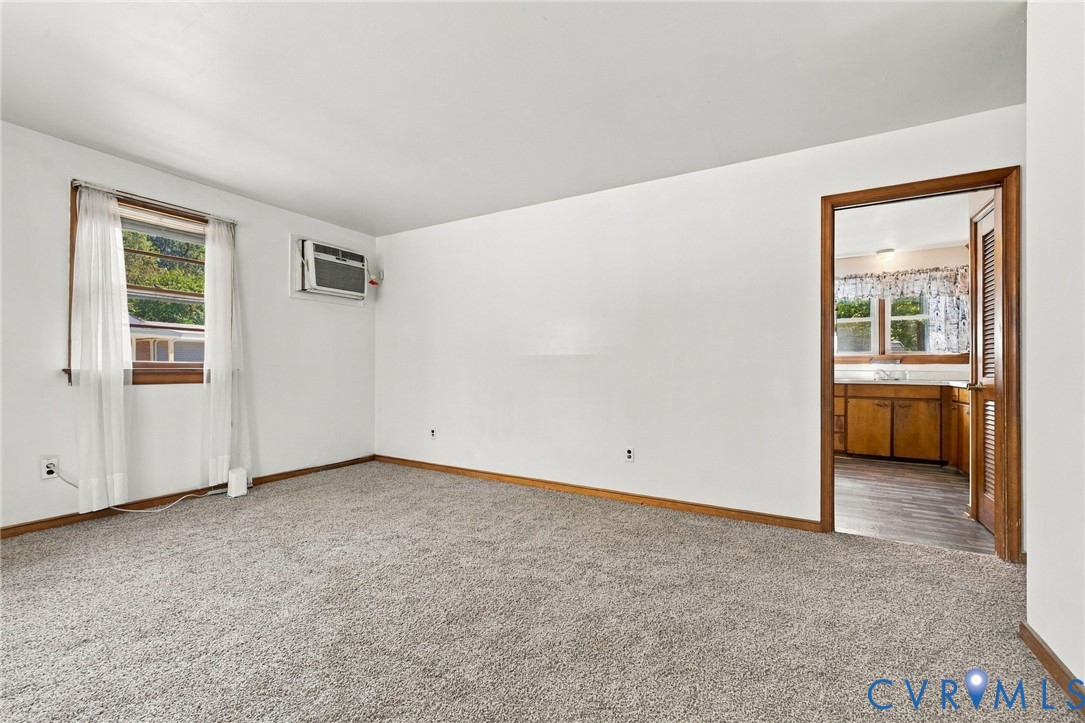 3027 Kingsdale Rd Property Photo 4