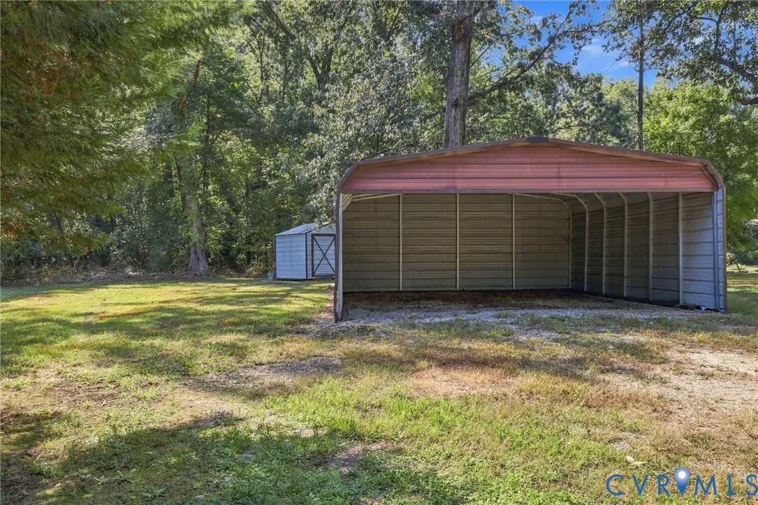 3027 Kingsdale Rd Property Photo 24