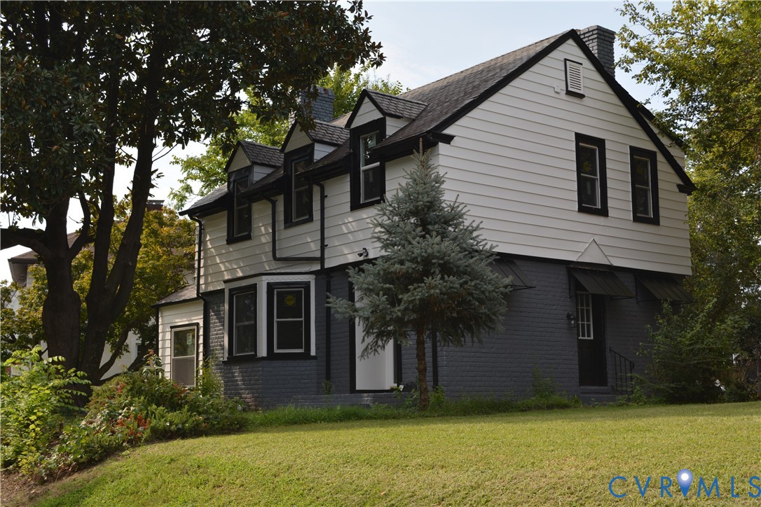 2606 Hawthorne Ave Property Photo 1