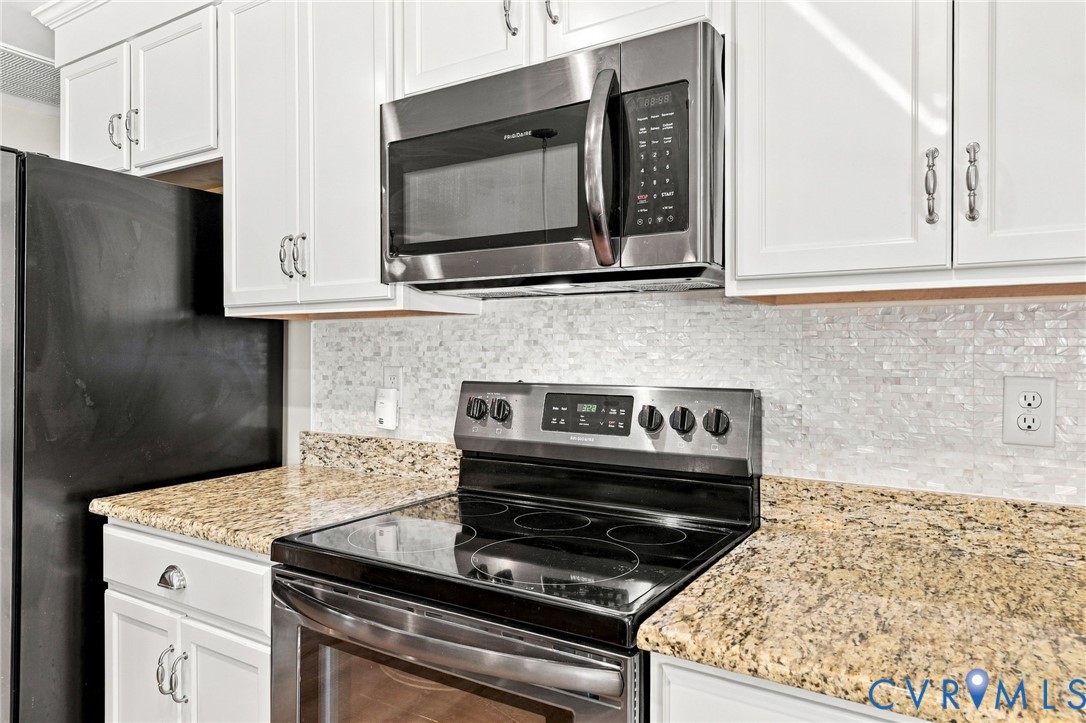 15142 Narrow Path Way Property Photo 17