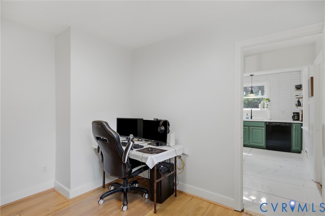 8713 Rolando Dr Property Photo 21