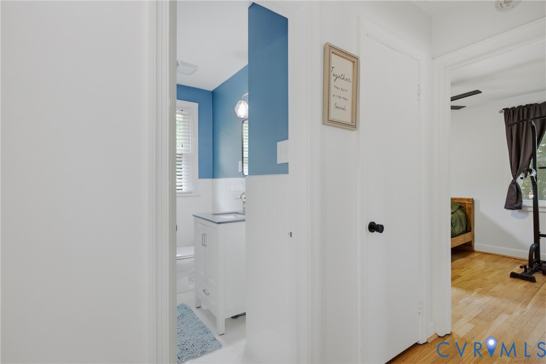 8713 Rolando Dr Property Photo 22