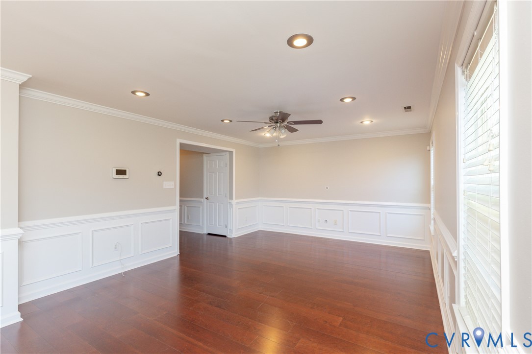 1913 Glenwilton Dr Property Photo 10