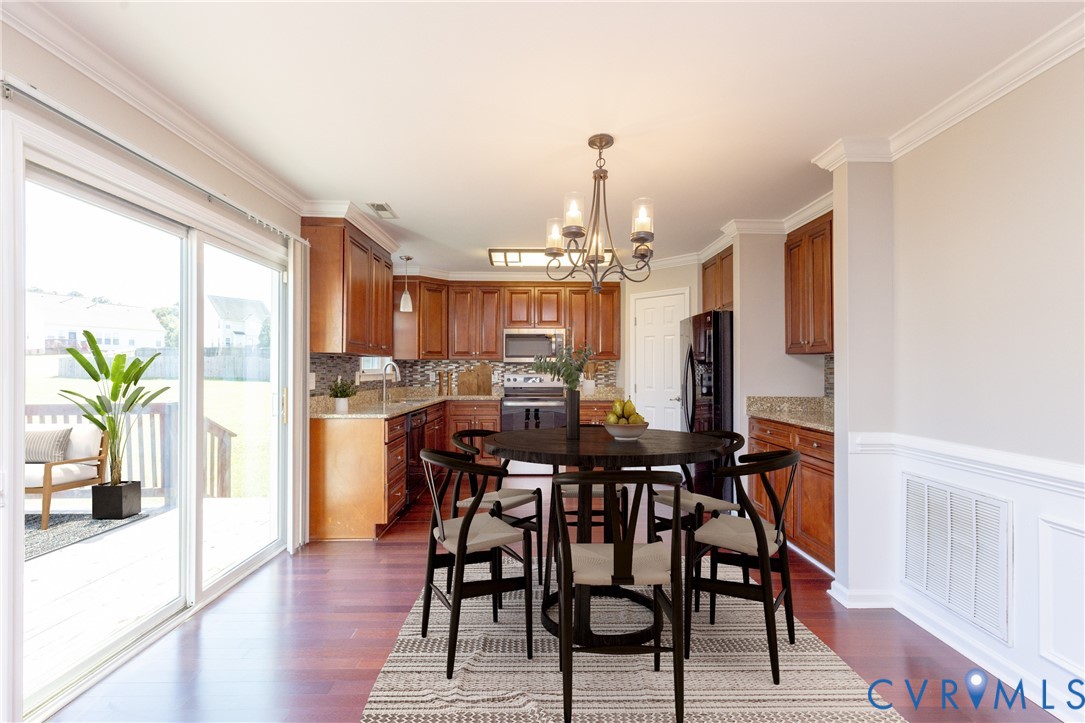 1913 Glenwilton Dr Property Photo 11