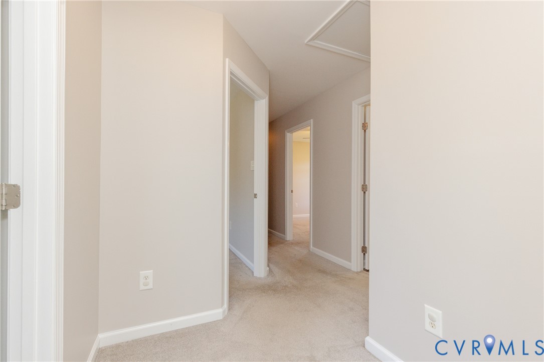1913 Glenwilton Dr Property Photo 18