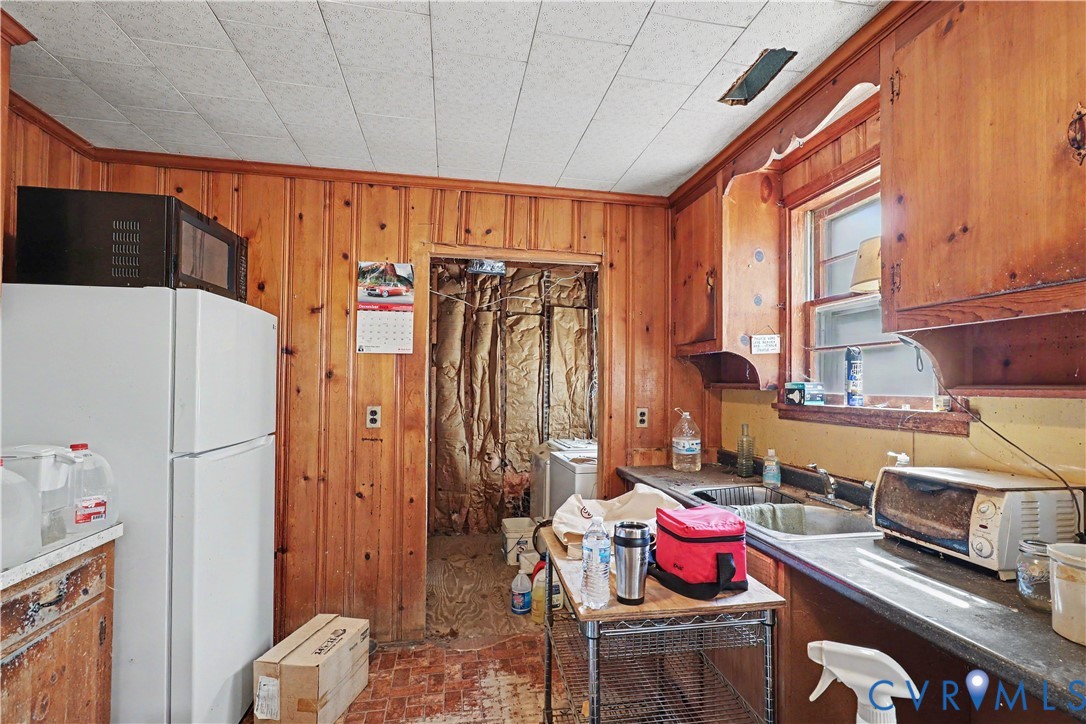 12466 Greenwood Rd Property Photo 13