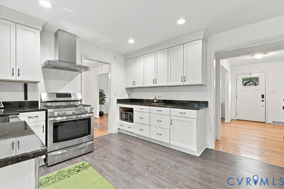324 Flicker Dr Property Photo 14
