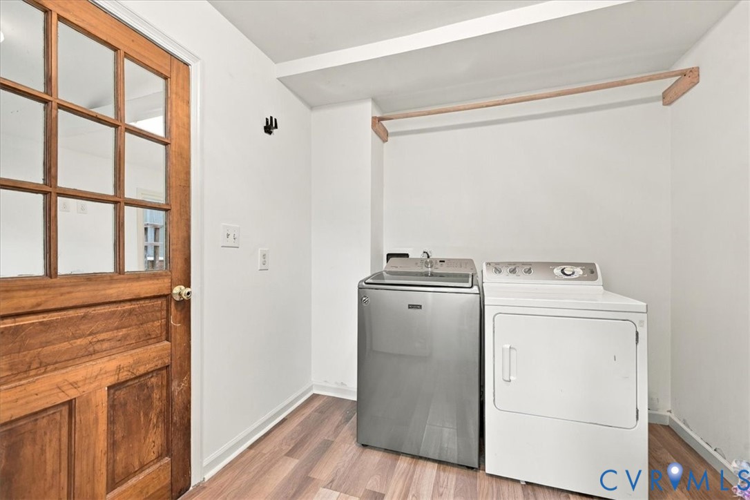 324 Flicker Dr Property Photo 23