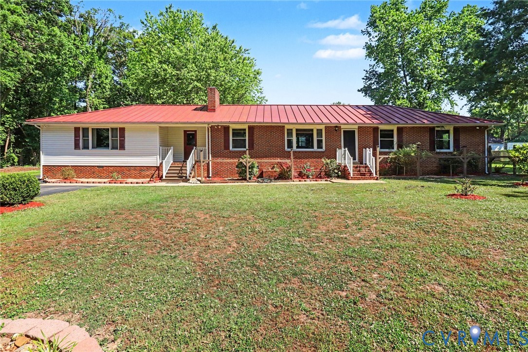 1100 Dotson Rd Property Photo 3