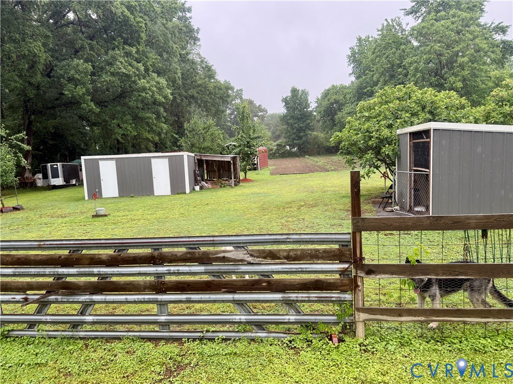 1100 Dotson Rd Property Photo 27