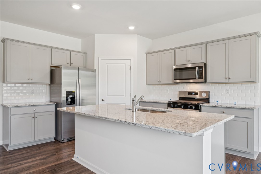 11075 Heron Creek Dr Property Photo 7