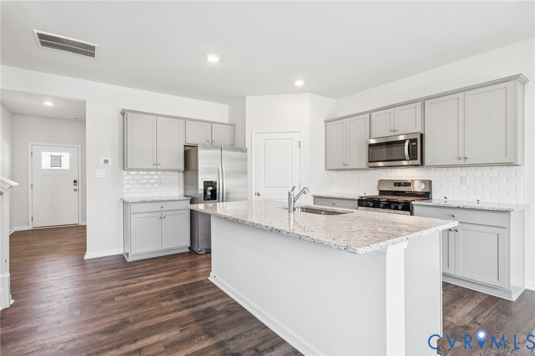 11075 Heron Creek Dr Property Photo 8