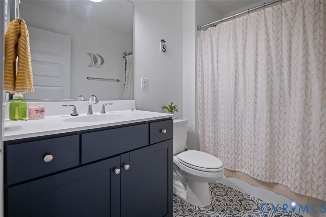 4703 Kingshire Dr Property Photo 20