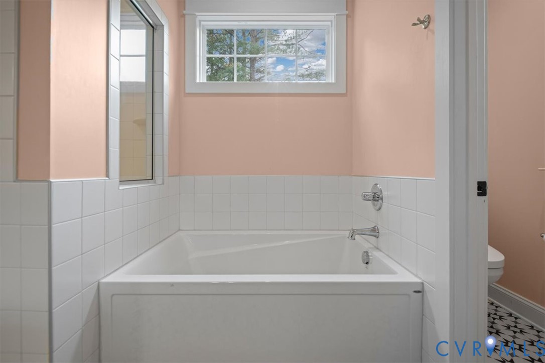 4703 Kingshire Dr Property Photo 50