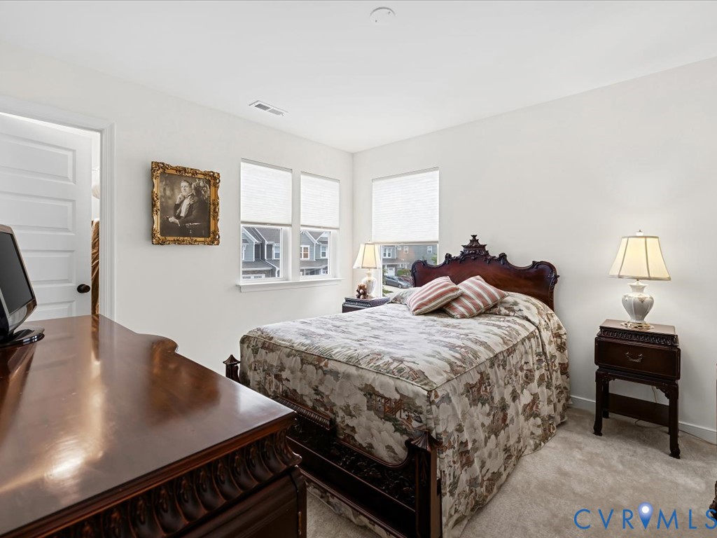 18621 Palisades Rdg Property Photo 32
