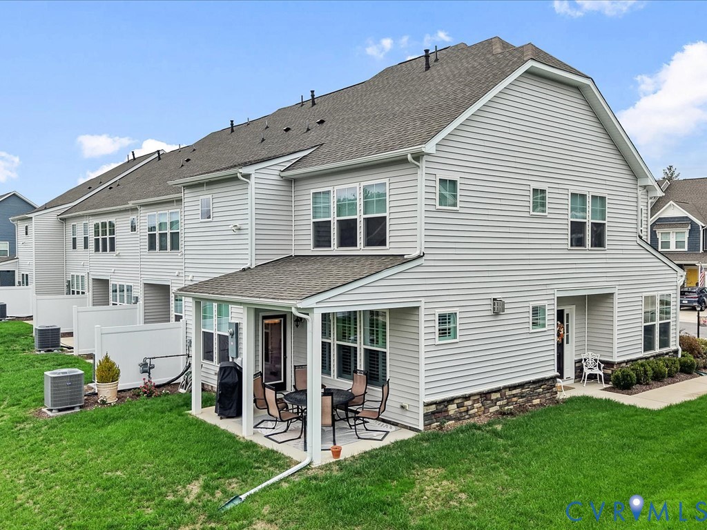 18621 Palisades Rdg Property Photo 40