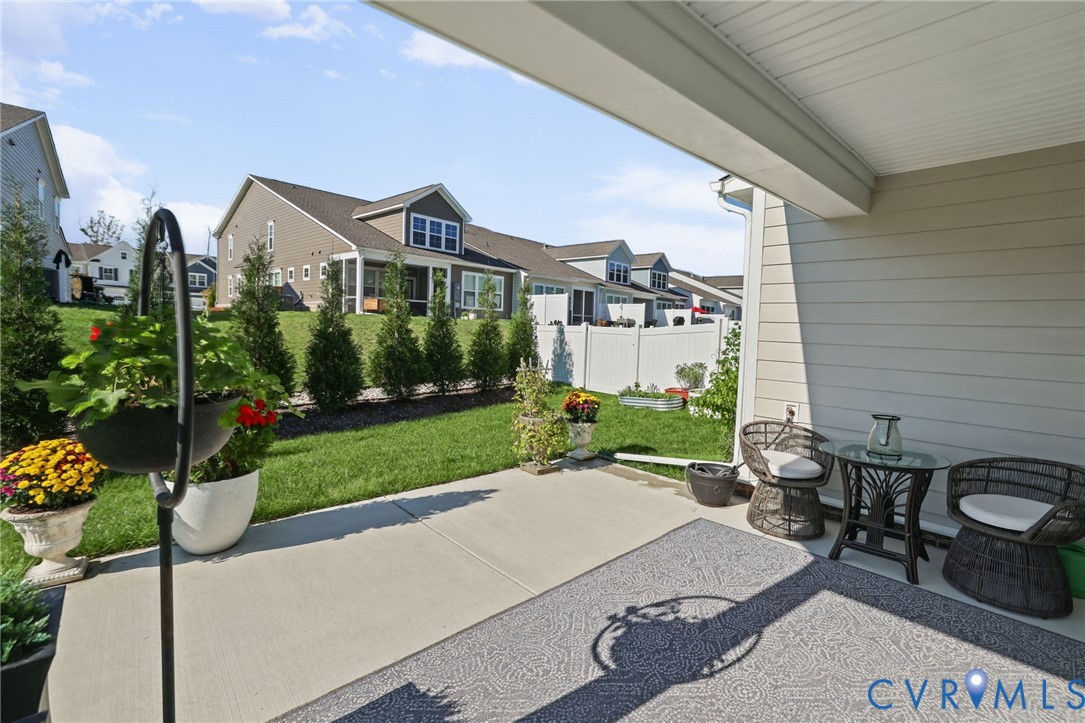 9337 Citrine Run Property Photo 32