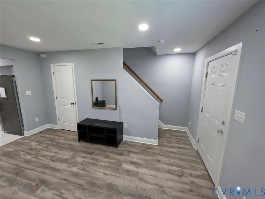 1351 Minefee St Property Photo 2
