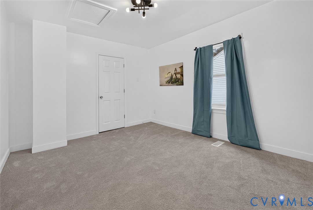515 St Andrew St Property Photo 21
