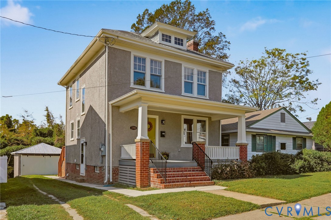 2706 Woodrow Ave