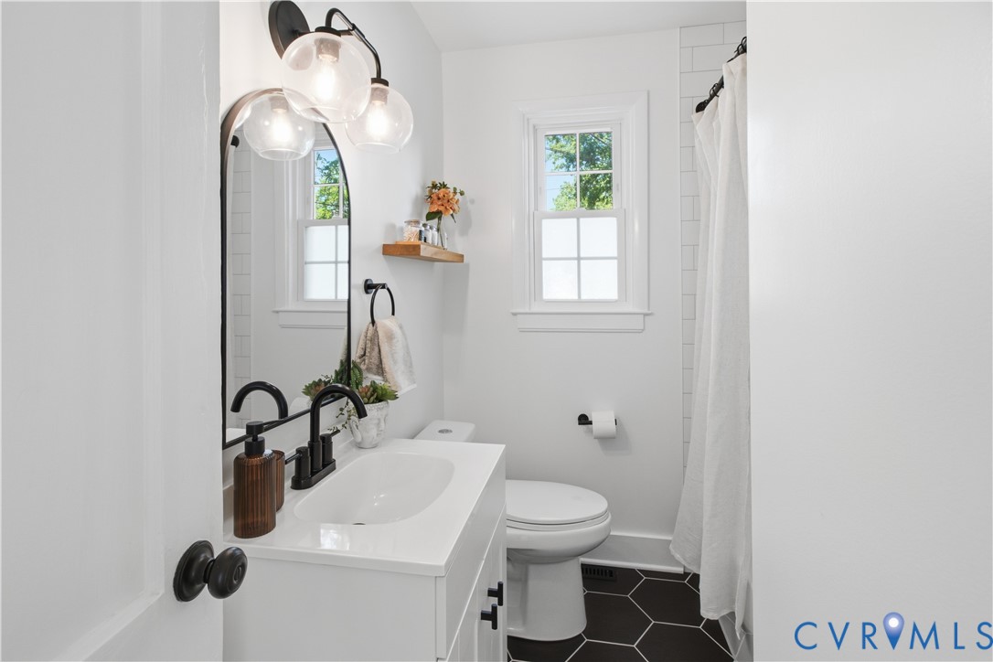 910 Greenway Ln Property Photo 15