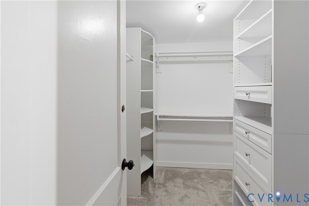 910 Greenway Ln Property Photo 21