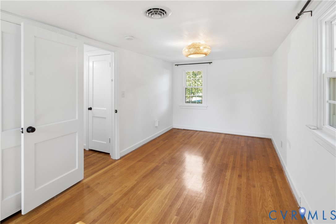 910 Greenway Ln Property Photo 23
