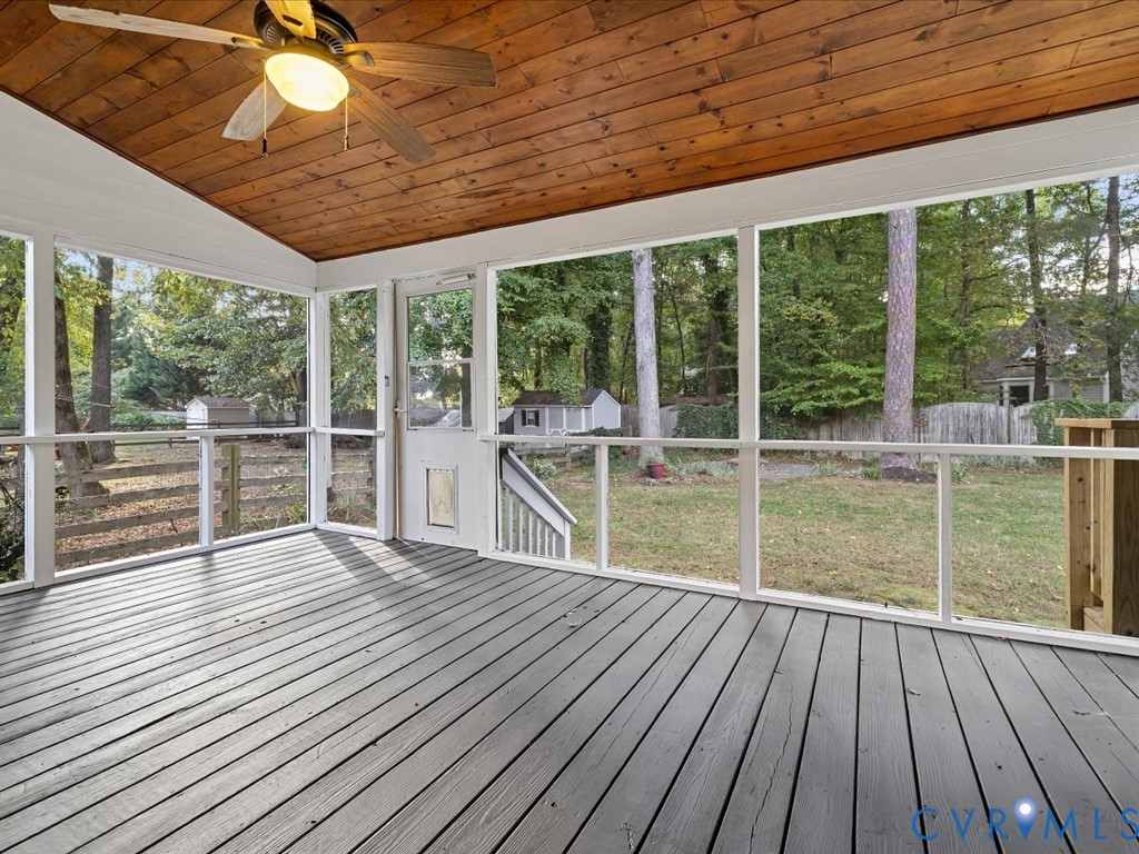 10167 Drawbridge Ct Property Photo 21