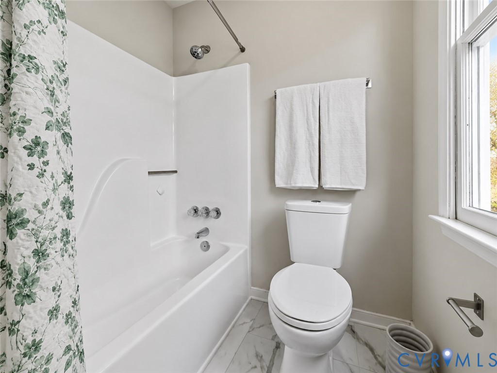 10167 Drawbridge Ct Property Photo 29