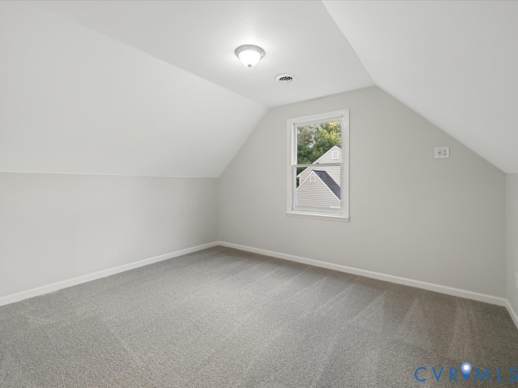 10167 Drawbridge Ct Property Photo 33