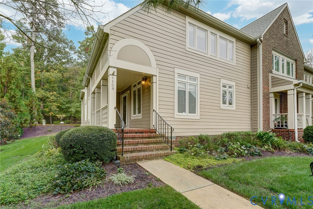 1109 Lakeland Cir
