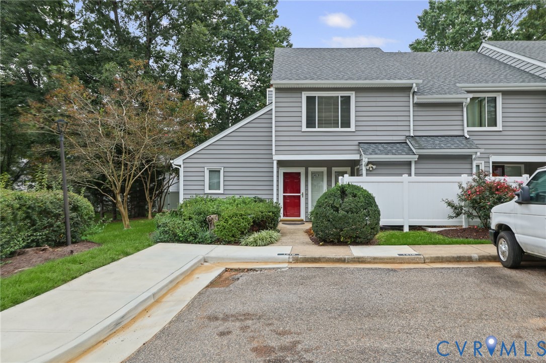 1415 Sycamore Mews Cir