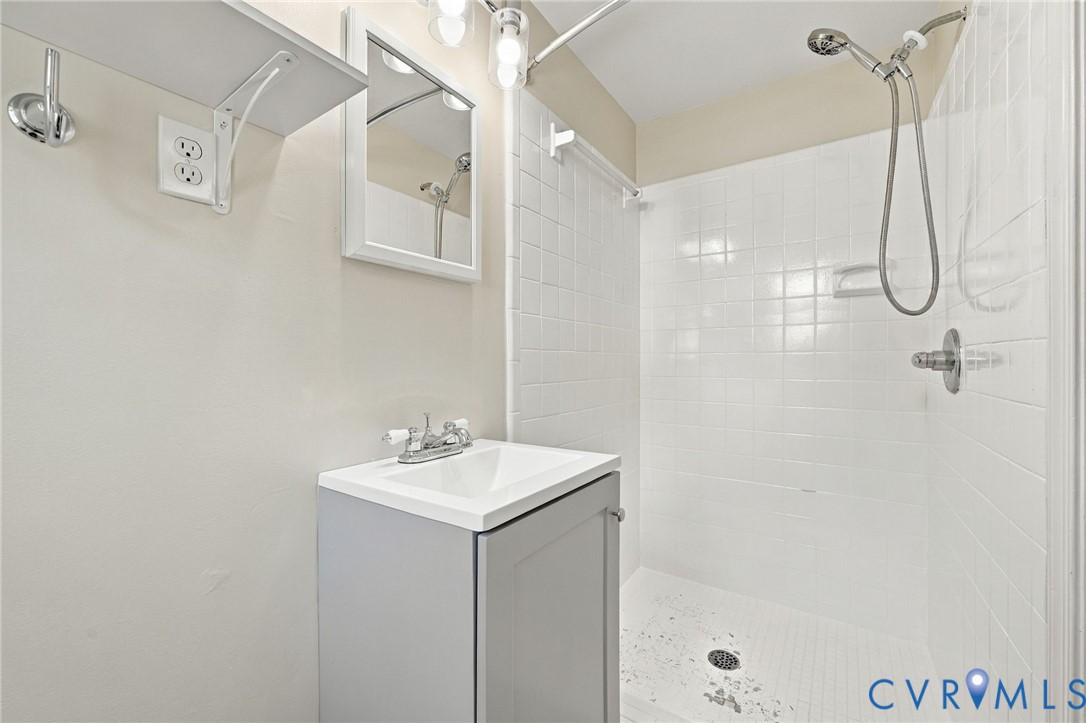 7084 Marie Ln Property Photo 36