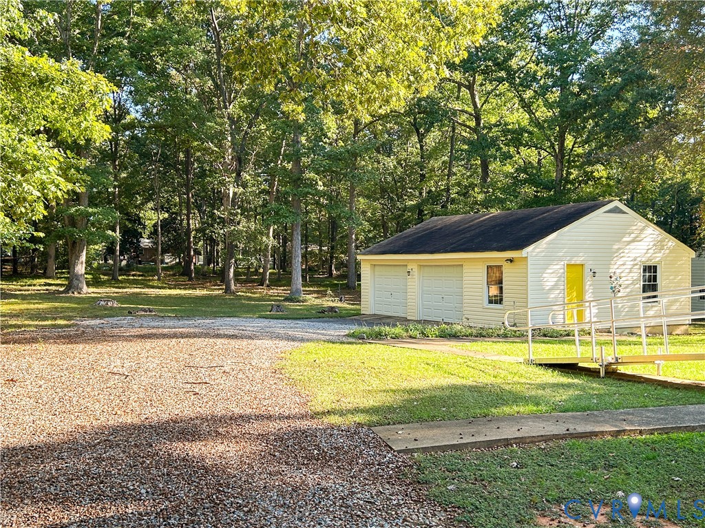 14120 Puritan Rd Property Photo 3