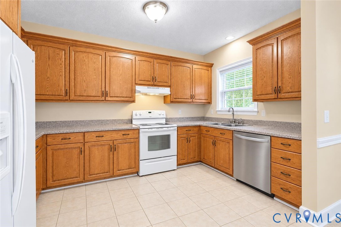 9715 Woods Cross Rd Property Photo 5