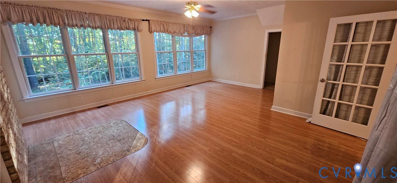 9715 Woods Cross Rd Property Photo 11