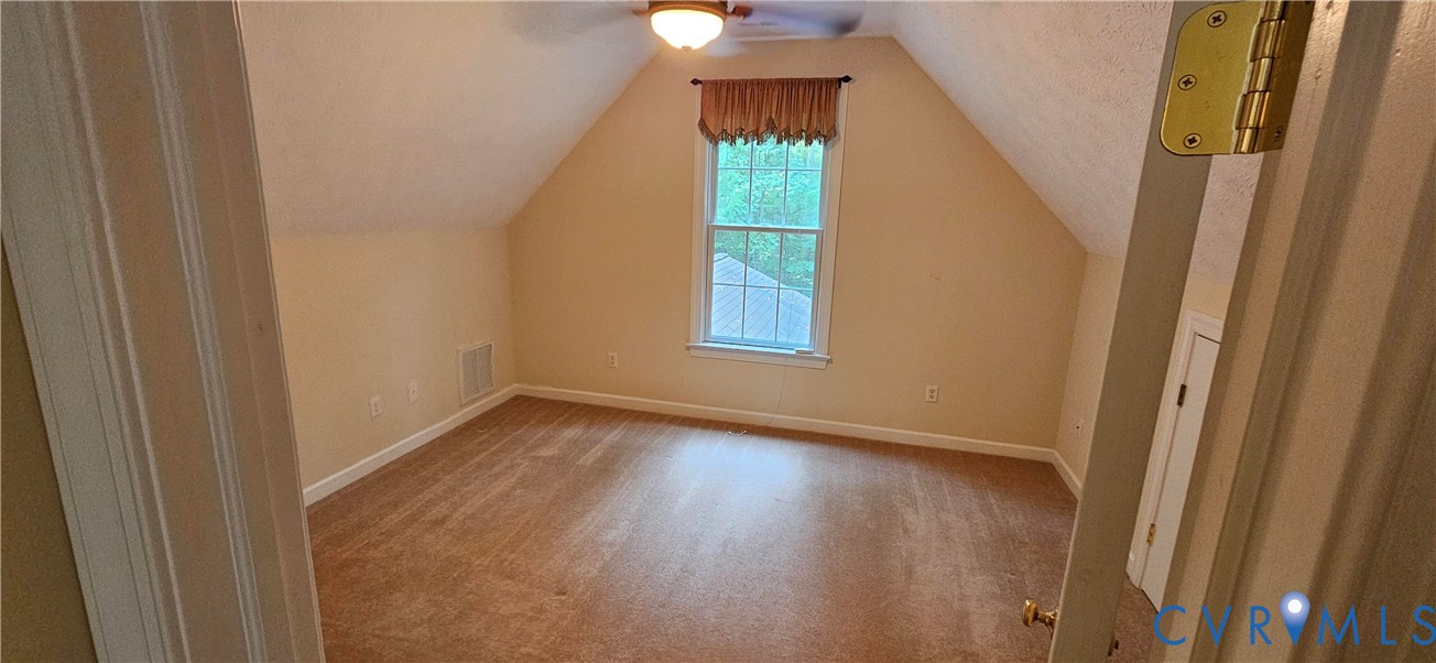 9715 Woods Cross Rd Property Photo 23