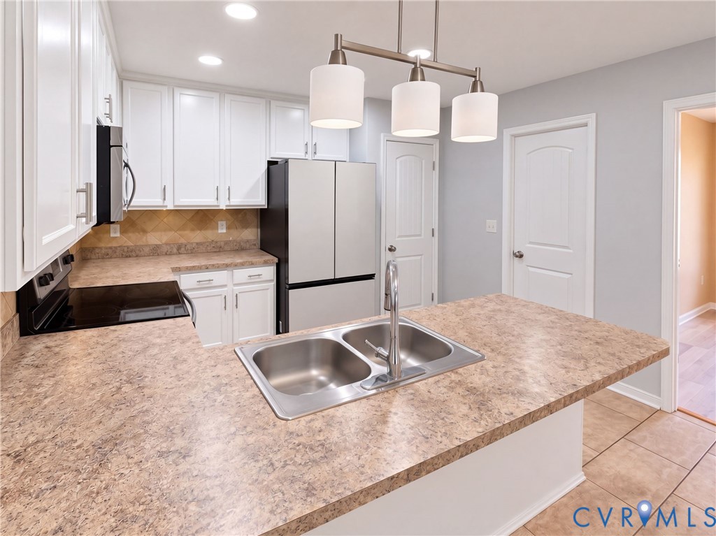 6413 Autumn Mist Way Property Photo 7